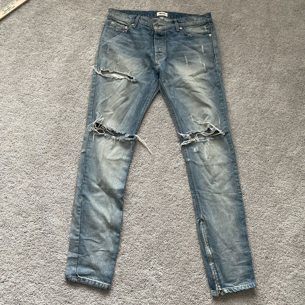 Mint Crew Light Wash Blue Jeans Distressed Men’s Size 34x34 Tapered Leg